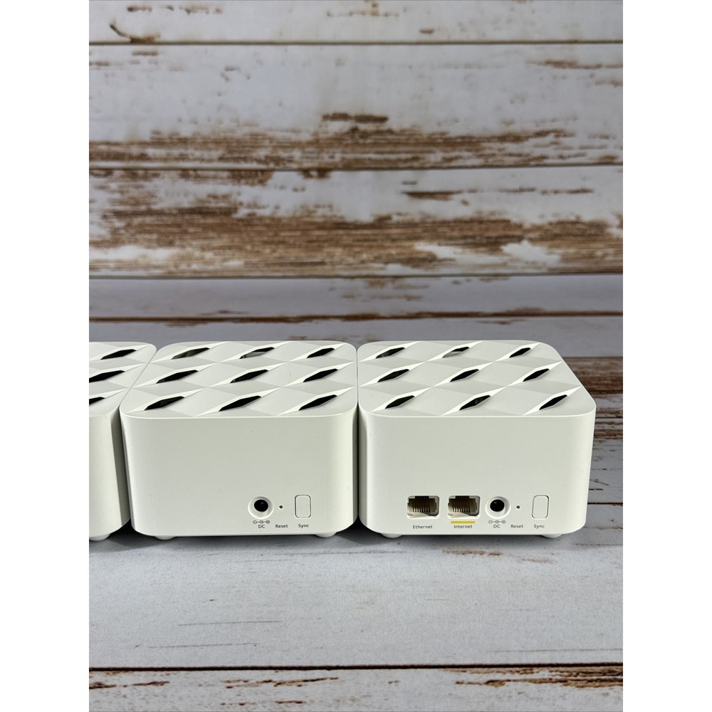 ORBI RBR10 WiFi Mesh Router + 2 RBS10 Satellites - Used Tested - Picture 8 of 9